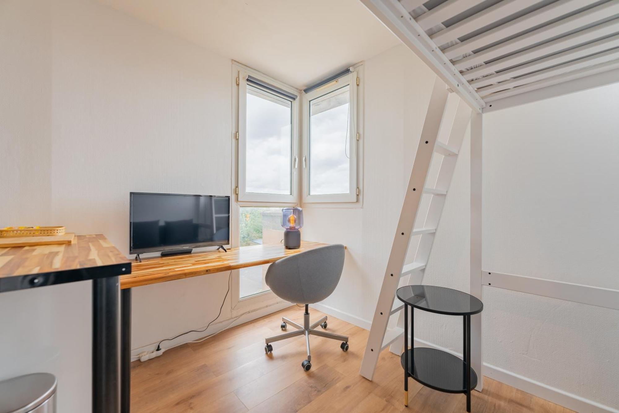 アラスCharlemagne - Studio Confortable Avec Parking Gratuit - Quelques Pas De La Gare, Cuisine, Wifiアパートメント エクステリア 写真