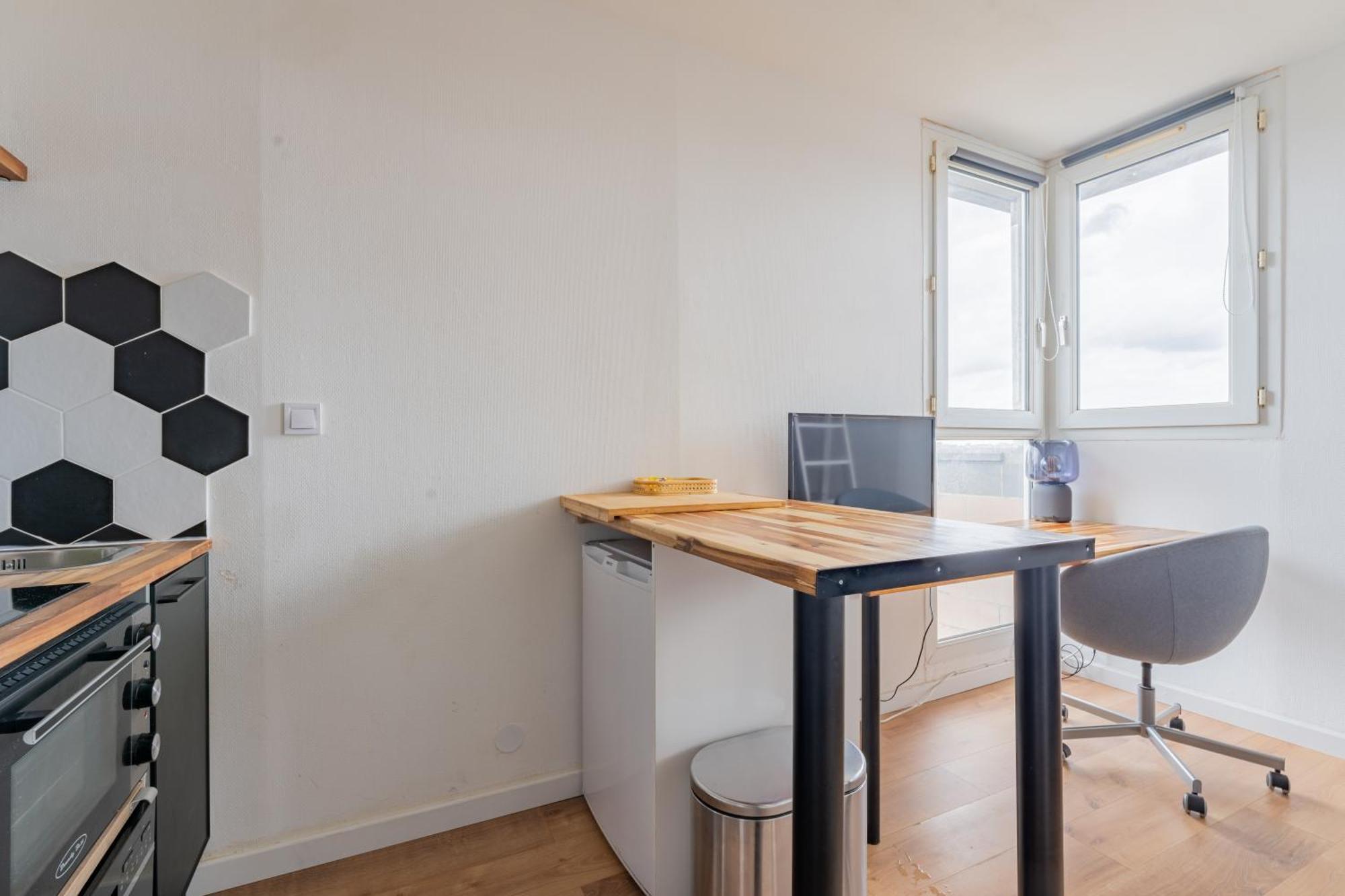 アラスCharlemagne - Studio Confortable Avec Parking Gratuit - Quelques Pas De La Gare, Cuisine, Wifiアパートメント エクステリア 写真