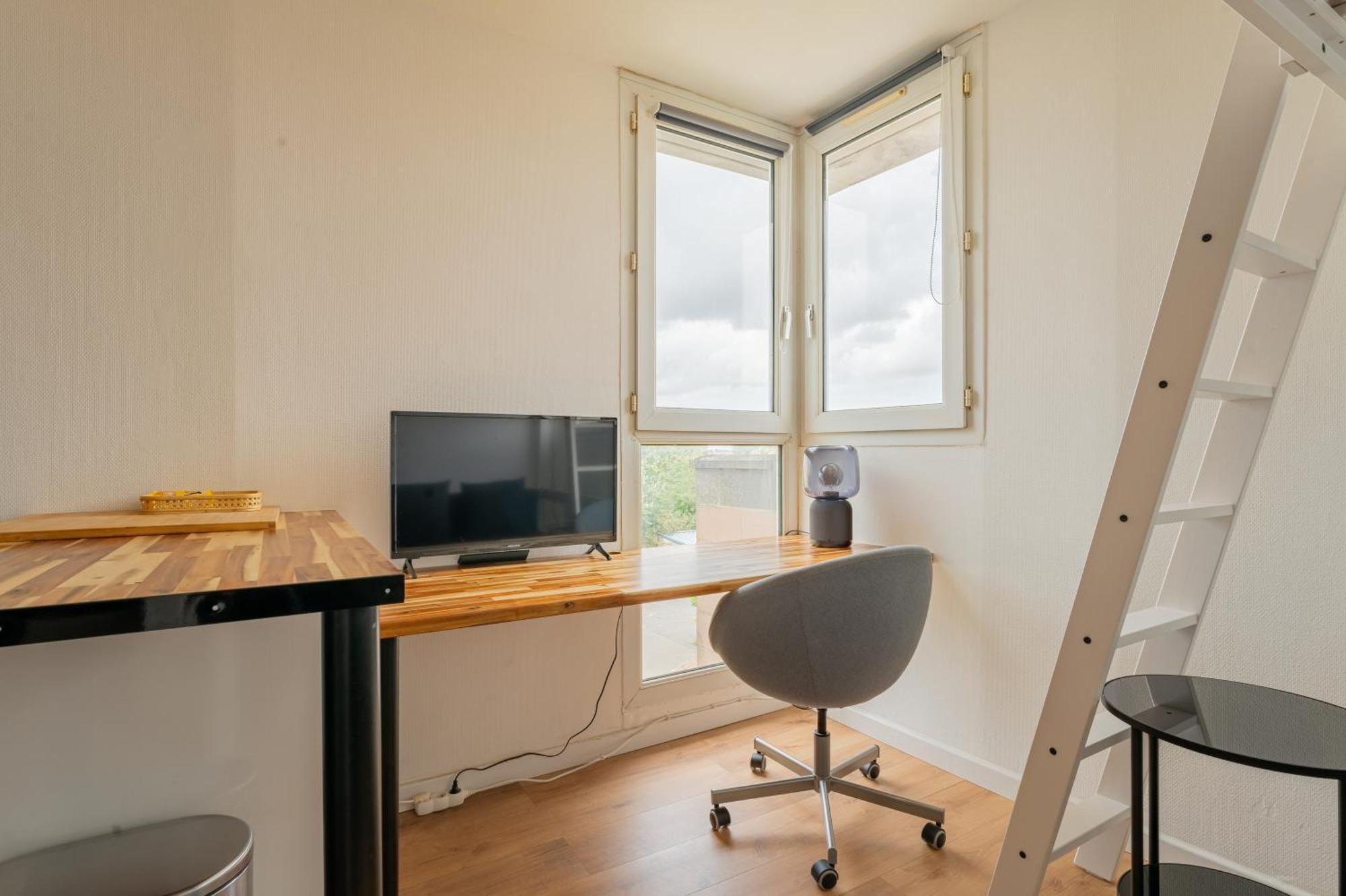 アラスCharlemagne - Studio Confortable Avec Parking Gratuit - Quelques Pas De La Gare, Cuisine, Wifiアパートメント エクステリア 写真